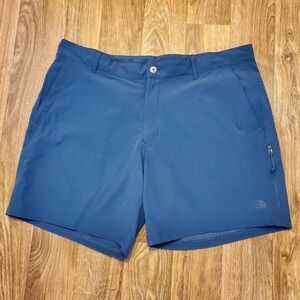 The North Face Shorts Men 40 Blue Outdoor Hiking Cargo Shorts Zip Pockets